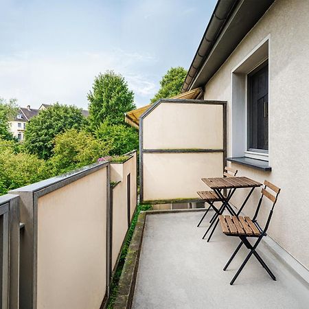 Smart Home - Essen - Perfect For 5 Guests! Central - Balcony - Netflix - Free Parking Zone Exterior foto